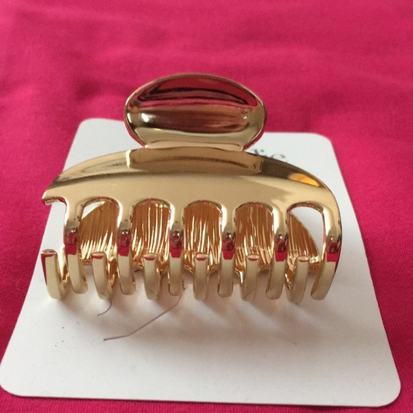 Large shiny gold hair clip. - Picture 4 of 4